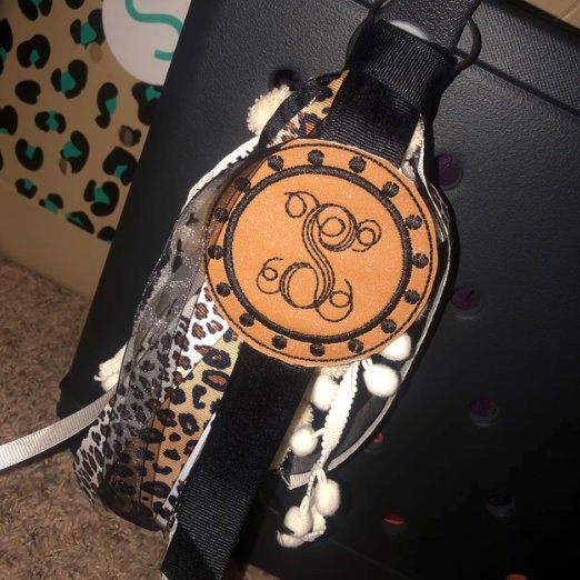 Add Some Flair to Your Keychain with Our O-Shape Leopard Keychain Bag